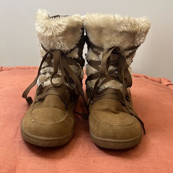 Guess Brown Sueded Lace Up Boots with Faux Fur Trim - Size 8.5 - Picture 5 of 10